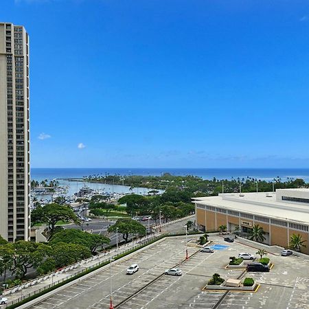 Ocean View Room At Ala Moana Fees Include Honolulu Exterior foto